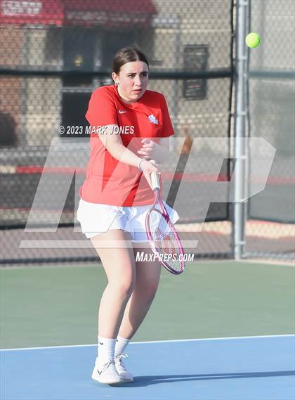Thumbnail 2 in Northwest Christian vs. Valley Lutheran photogallery.