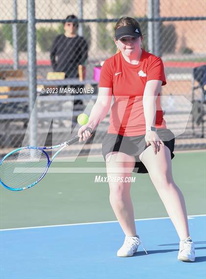 Thumbnail 2 in Northwest Christian vs. Valley Lutheran photogallery.