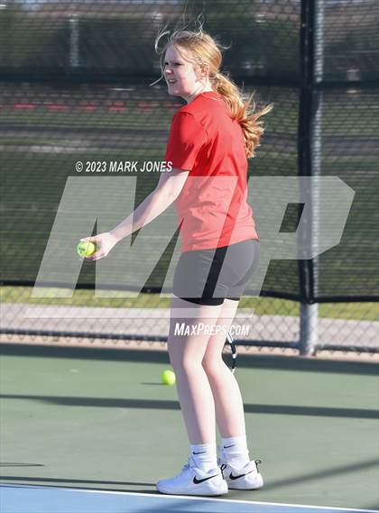 Thumbnail 3 in Northwest Christian vs. Valley Lutheran photogallery.