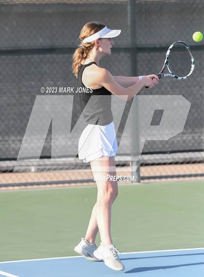 Thumbnail 1 in Northwest Christian vs. Valley Lutheran photogallery.