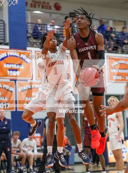 Thumbnail 2 in Riverview vs Bradenton Christian School photogallery.