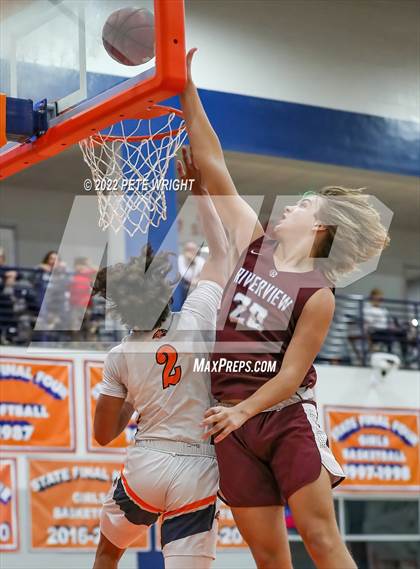 Thumbnail 2 in Riverview vs Bradenton Christian School photogallery.