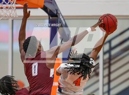 Thumbnail 3 in Riverview vs Bradenton Christian School photogallery.