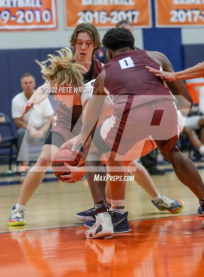 Thumbnail 1 in Riverview vs Bradenton Christian School photogallery.