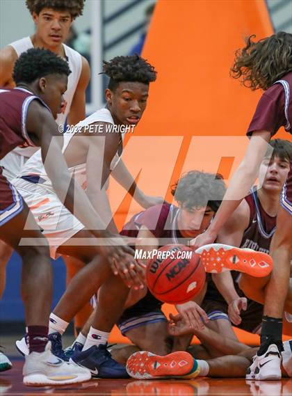 Thumbnail 3 in Riverview vs Bradenton Christian School photogallery.