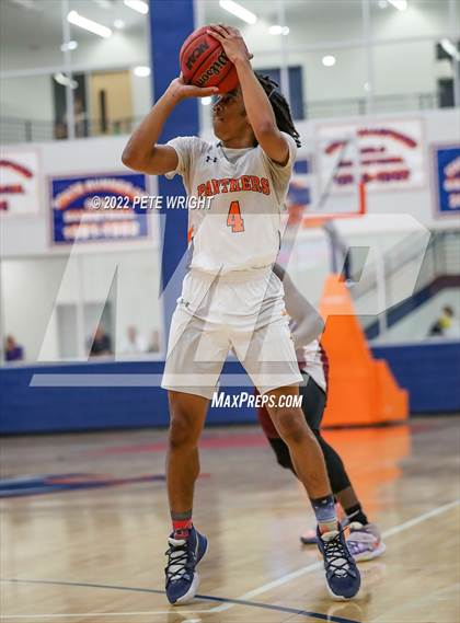 Thumbnail 3 in Riverview vs Bradenton Christian School photogallery.
