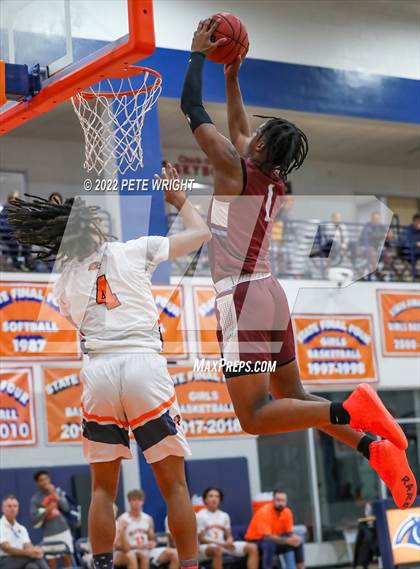 Thumbnail 2 in Riverview vs Bradenton Christian School photogallery.
