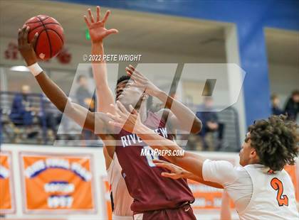 Thumbnail 2 in Riverview vs Bradenton Christian School photogallery.