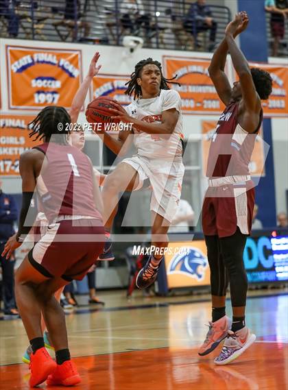 Thumbnail 2 in Riverview vs Bradenton Christian School photogallery.