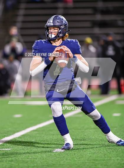Thumbnail 1 in Longview vs. Lone Star (UIL 5A D1 Area Playoff) photogallery.