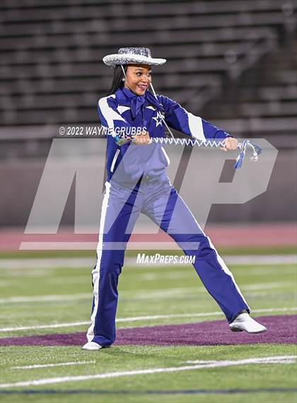 Thumbnail 1 in Longview vs. Lone Star (UIL 5A D1 Area Playoff) photogallery.