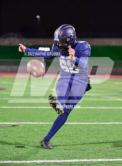 Thumbnail 2 in Longview vs. Lone Star (UIL 5A D1 Area Playoff) photogallery.