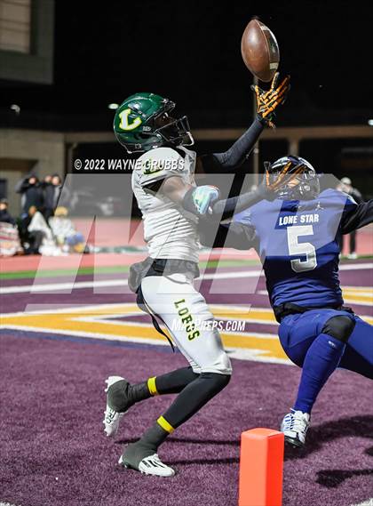 Thumbnail 3 in Longview vs. Lone Star (UIL 5A D1 Area Playoff) photogallery.