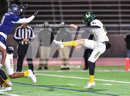 Thumbnail 2 in Longview vs. Lone Star (UIL 5A D1 Area Playoff) photogallery.