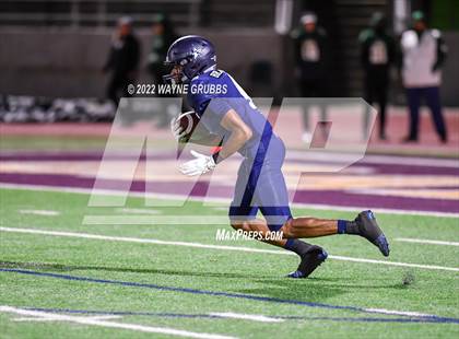 Thumbnail 2 in Longview vs. Lone Star (UIL 5A D1 Area Playoff) photogallery.
