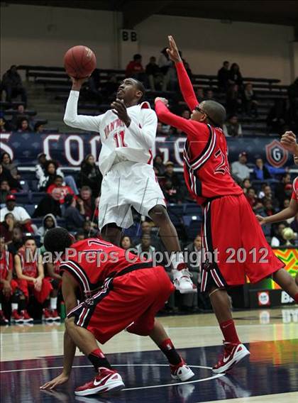 Thumbnail 2 in Salesian vs St. Mary's photogallery.