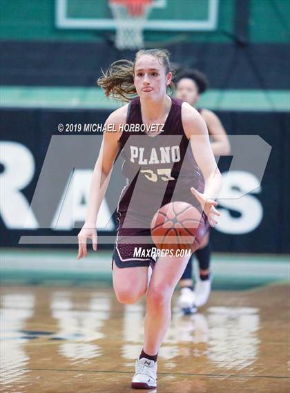 Thumbnail 3 in Lakeview Centennial vs. Plano (UIL 6A Bi-District Playoff) photogallery.