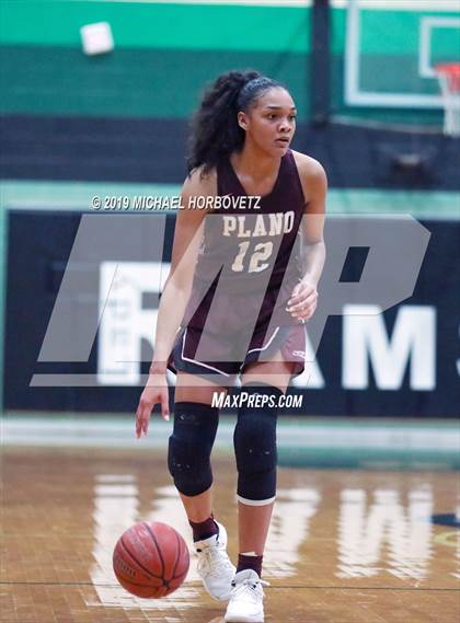 Thumbnail 1 in Lakeview Centennial vs. Plano (UIL 6A Bi-District Playoff) photogallery.