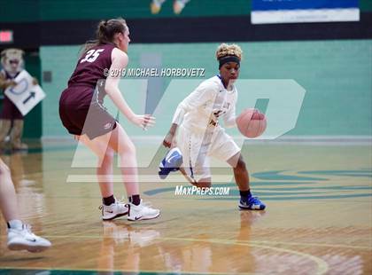 Thumbnail 3 in Lakeview Centennial vs. Plano (UIL 6A Bi-District Playoff) photogallery.