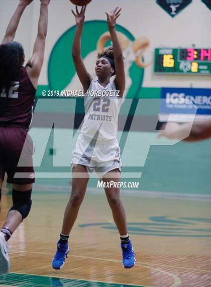 Thumbnail 1 in Lakeview Centennial vs. Plano (UIL 6A Bi-District Playoff) photogallery.