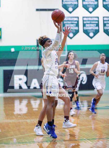 Thumbnail 3 in Lakeview Centennial vs. Plano (UIL 6A Bi-District Playoff) photogallery.