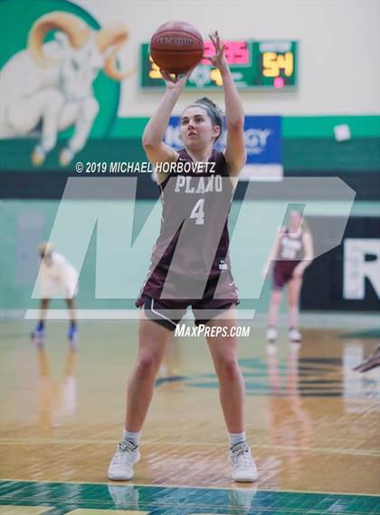 Thumbnail 3 in Lakeview Centennial vs. Plano (UIL 6A Bi-District Playoff) photogallery.