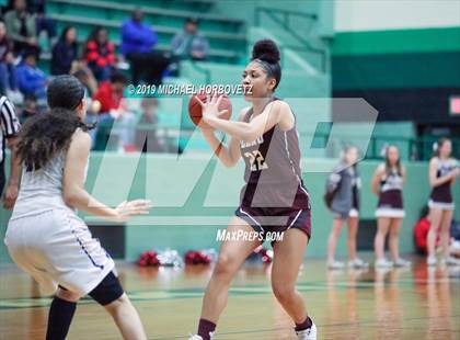 Thumbnail 2 in Lakeview Centennial vs. Plano (UIL 6A Bi-District Playoff) photogallery.
