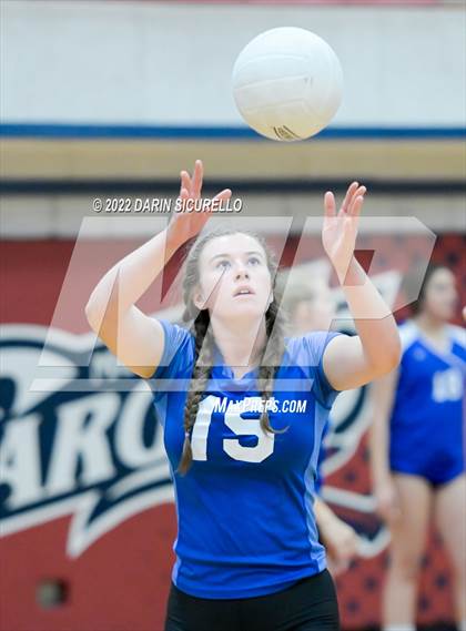 Thumbnail 2 in Buena @ McClintock photogallery.