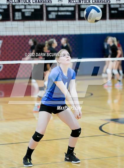 Thumbnail 1 in Buena @ McClintock photogallery.