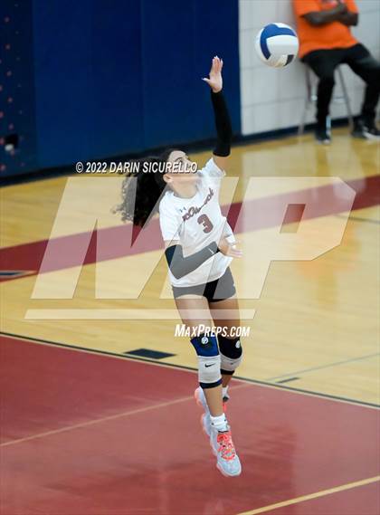 Thumbnail 1 in Buena @ McClintock photogallery.