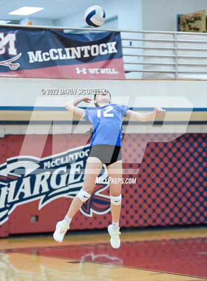 Thumbnail 2 in Buena @ McClintock photogallery.