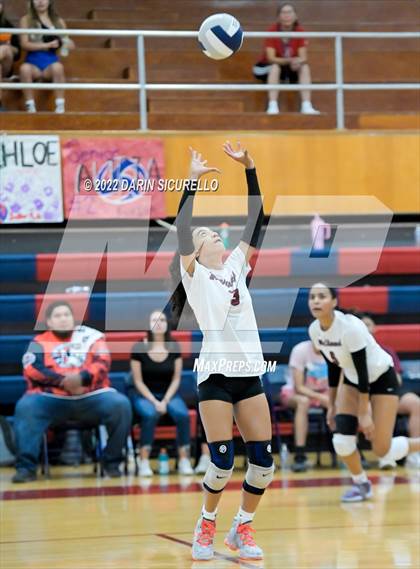 Thumbnail 3 in Buena @ McClintock photogallery.