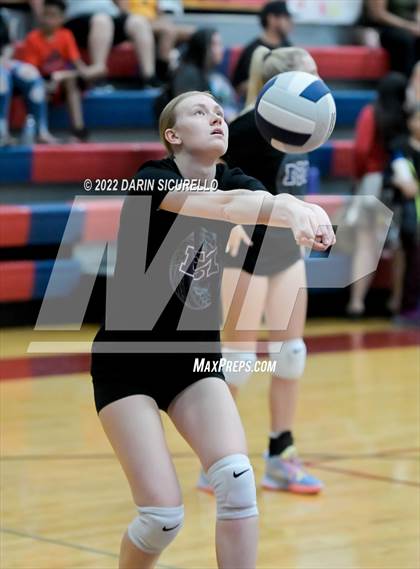 Thumbnail 1 in Buena @ McClintock photogallery.