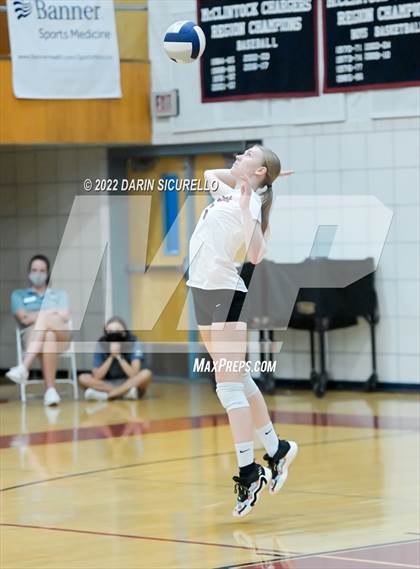 Thumbnail 2 in Buena @ McClintock photogallery.