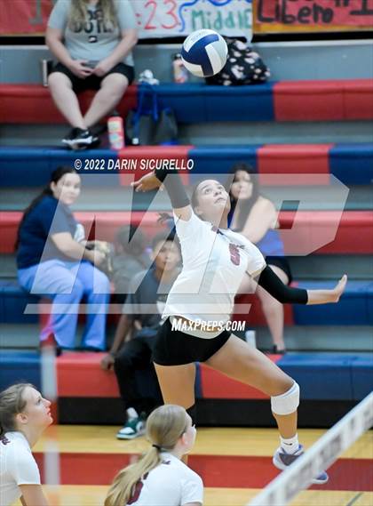 Thumbnail 3 in Buena @ McClintock photogallery.