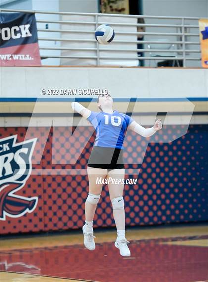 Thumbnail 2 in Buena @ McClintock photogallery.
