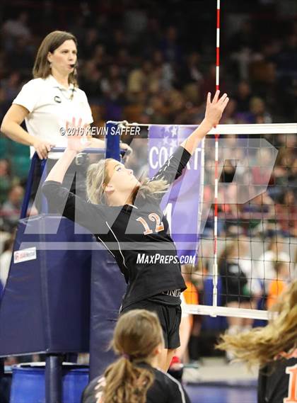 Thumbnail 3 in Springfield vs. Kiowa (CHSAA 1A Quarterfinal) photogallery.