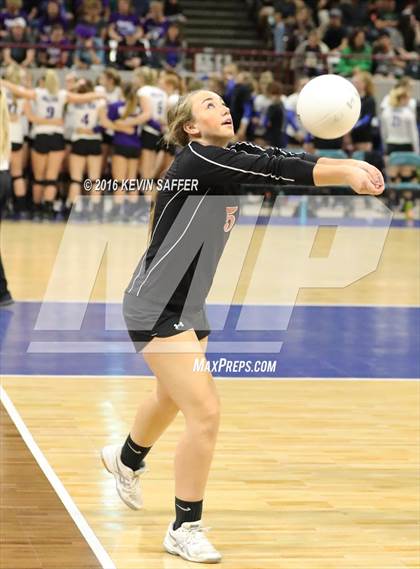 Thumbnail 2 in Springfield vs. Kiowa (CHSAA 1A Quarterfinal) photogallery.