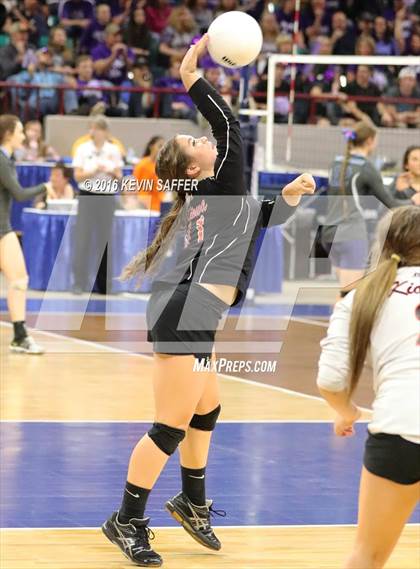 Thumbnail 3 in Springfield vs. Kiowa (CHSAA 1A Quarterfinal) photogallery.