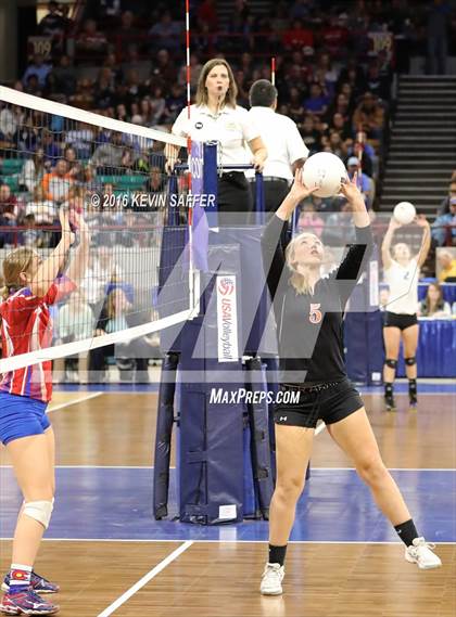 Thumbnail 3 in Springfield vs. Kiowa (CHSAA 1A Quarterfinal) photogallery.
