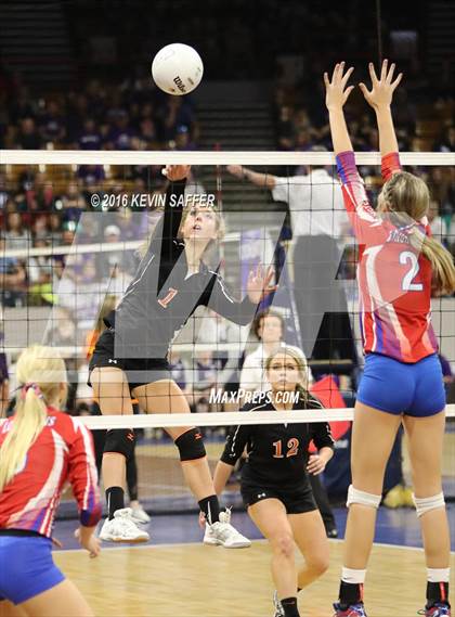 Thumbnail 2 in Springfield vs. Kiowa (CHSAA 1A Quarterfinal) photogallery.