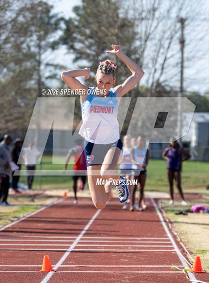 Thumbnail 3 in Marvin Ridge Invitational photogallery.