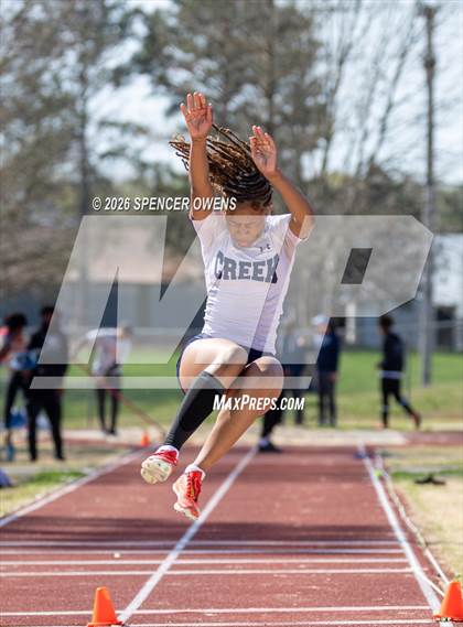 Thumbnail 3 in Marvin Ridge Invitational photogallery.