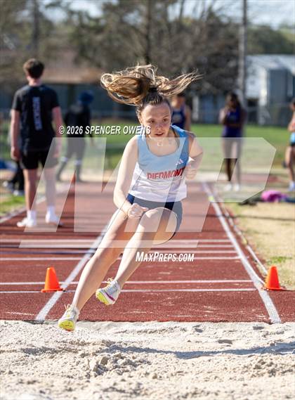 Thumbnail 2 in Marvin Ridge Invitational photogallery.