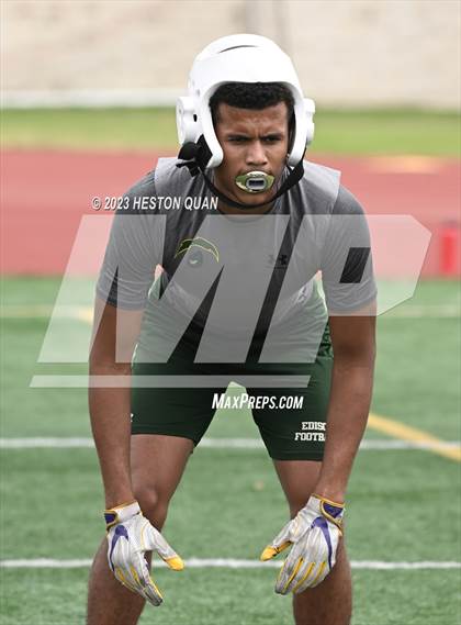 Thumbnail 2 in North Kitsap vs. Edison (Battle At The Beach) photogallery.