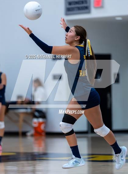 Thumbnail 1 in Troy @ Sonora photogallery.
