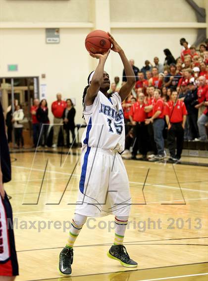 Thumbnail 3 in Sacred Heart Cathedral vs. Campolindo (CIF NorCal Regional D3 Final) photogallery.