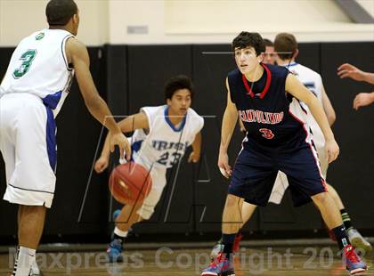 Thumbnail 3 in Sacred Heart Cathedral vs. Campolindo (CIF NorCal Regional D3 Final) photogallery.