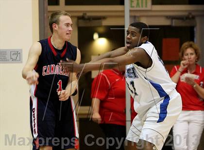 Thumbnail 1 in Sacred Heart Cathedral vs. Campolindo (CIF NorCal Regional D3 Final) photogallery.