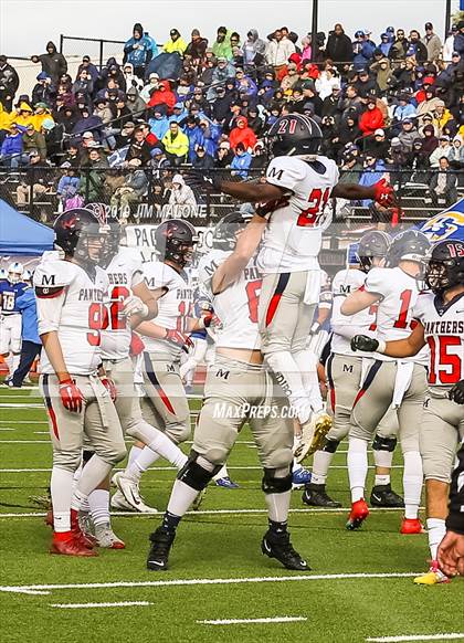 Thumbnail 1 in San Joaquin Memorial @ Serra (CIF NorCal D 1-A Regional Final) photogallery.